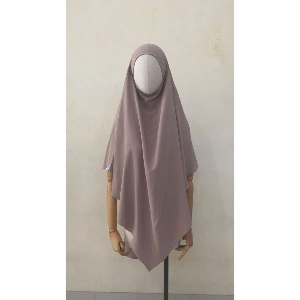 TATREEN SOFNI | FK TALI WARNA TANNIN SHORT