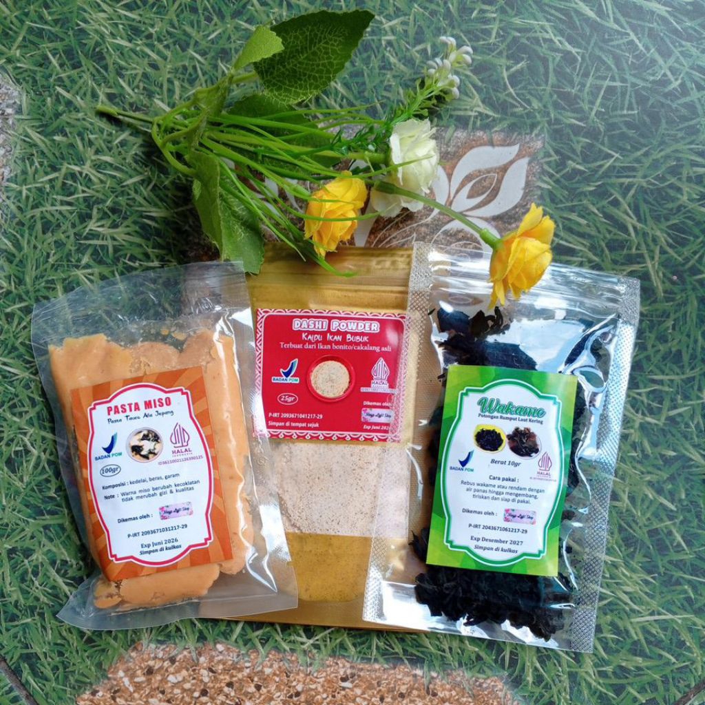 

Paket Hemat Miso Soup (Miso 100gr, Dashi 25gr, Wakame 10gr) sup rumput laut nori kaldu ikan tauco jepang wakame murah sup miso jepang tofu sup ikan jepang halal murah sale