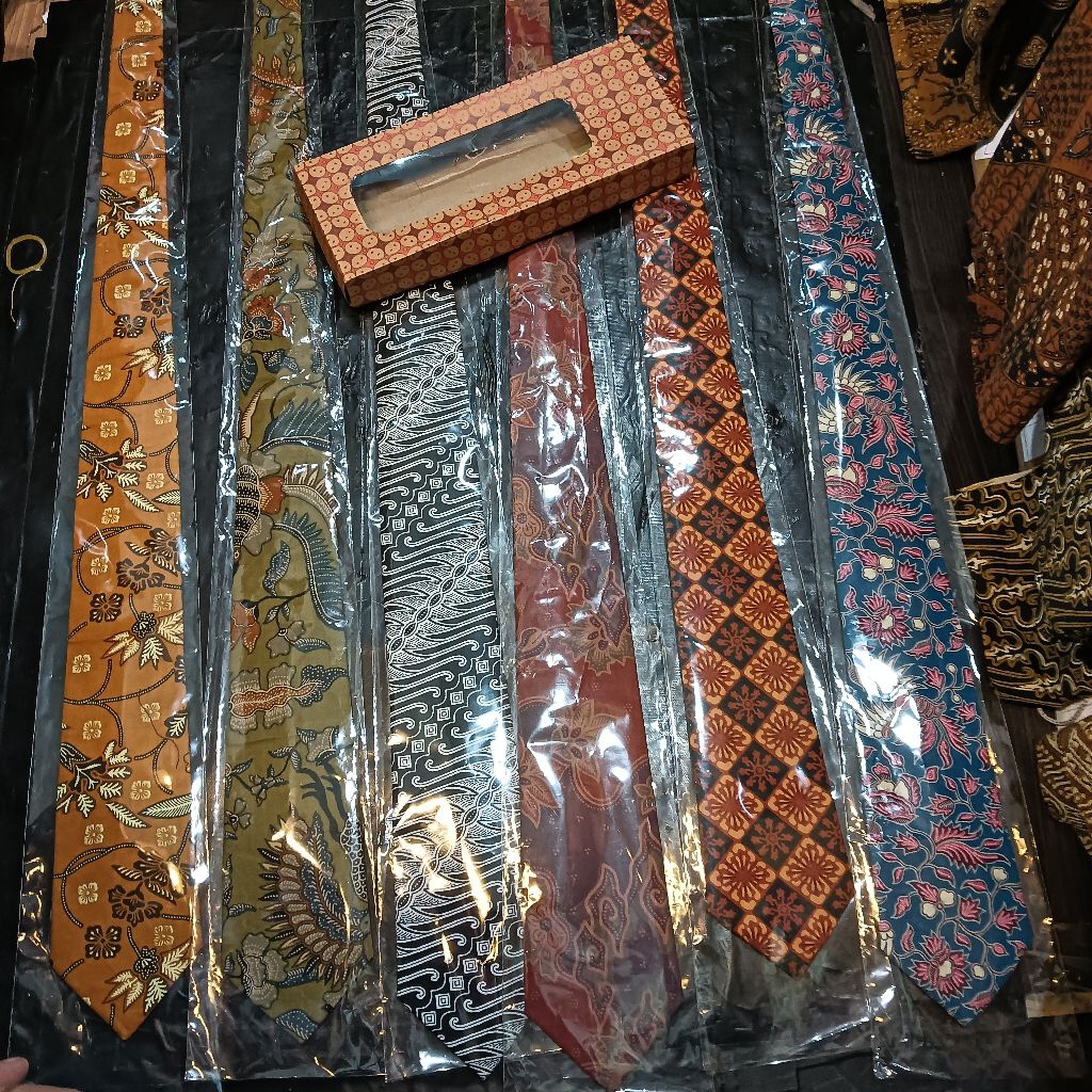 Dasi batik katun souvenir dasi batik universal