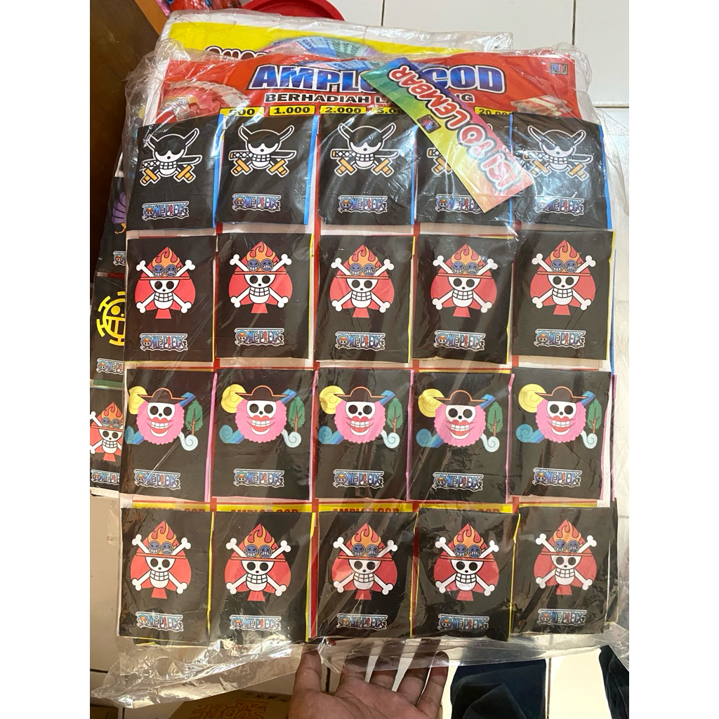 

Mainan Amplop Lembar One Piece Isi 20Pc