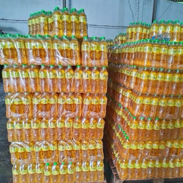 

MINYAK GORENG RIZKI KEMASAN 800ML 1slop