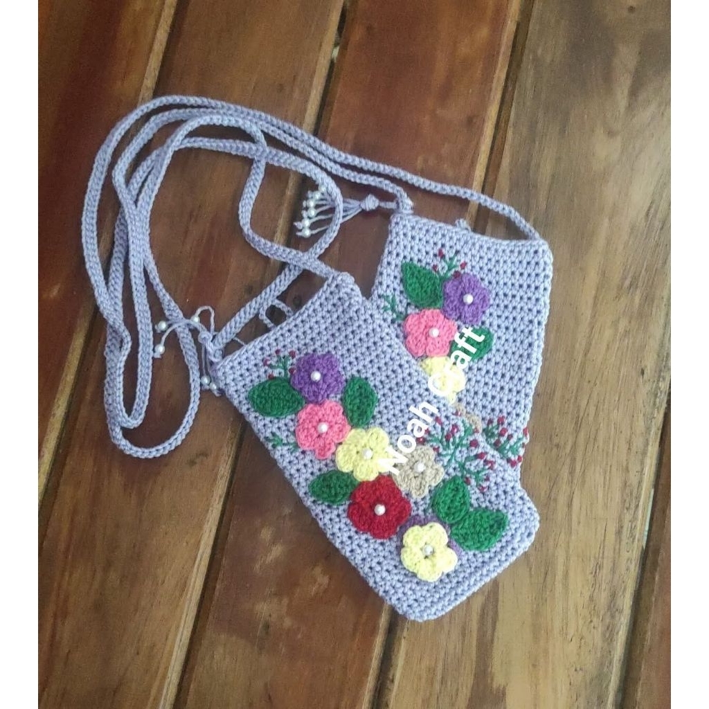Tas rajut hp hiasan bunga