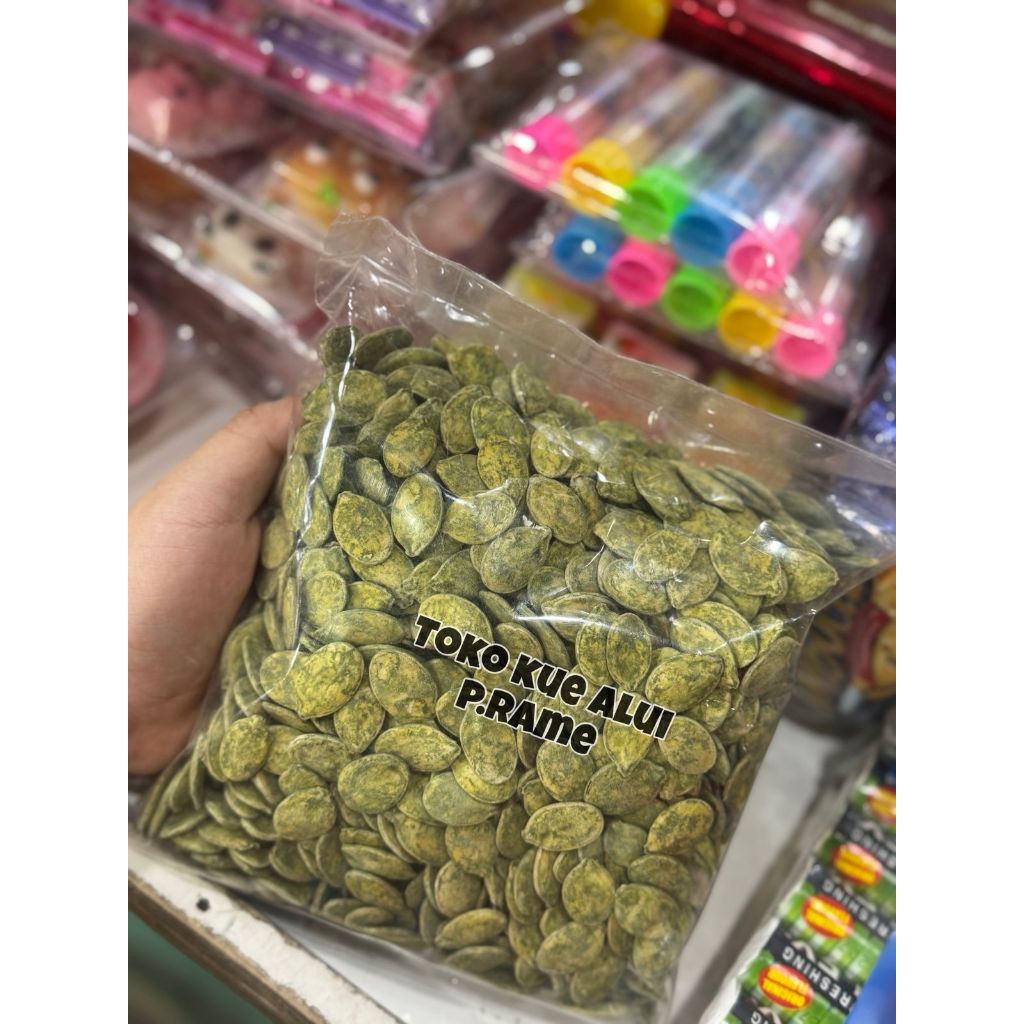 

Kuaci Hijau (Teh) 500 Gram