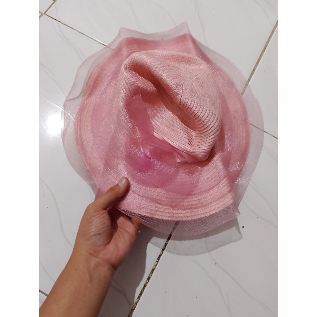 preloved topi pantai