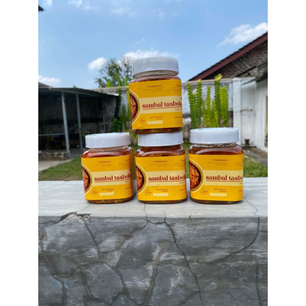 

Sambal Bawang, Sambal Terasi, Sambal Baby Cumi Pedaaas Tas Bekel