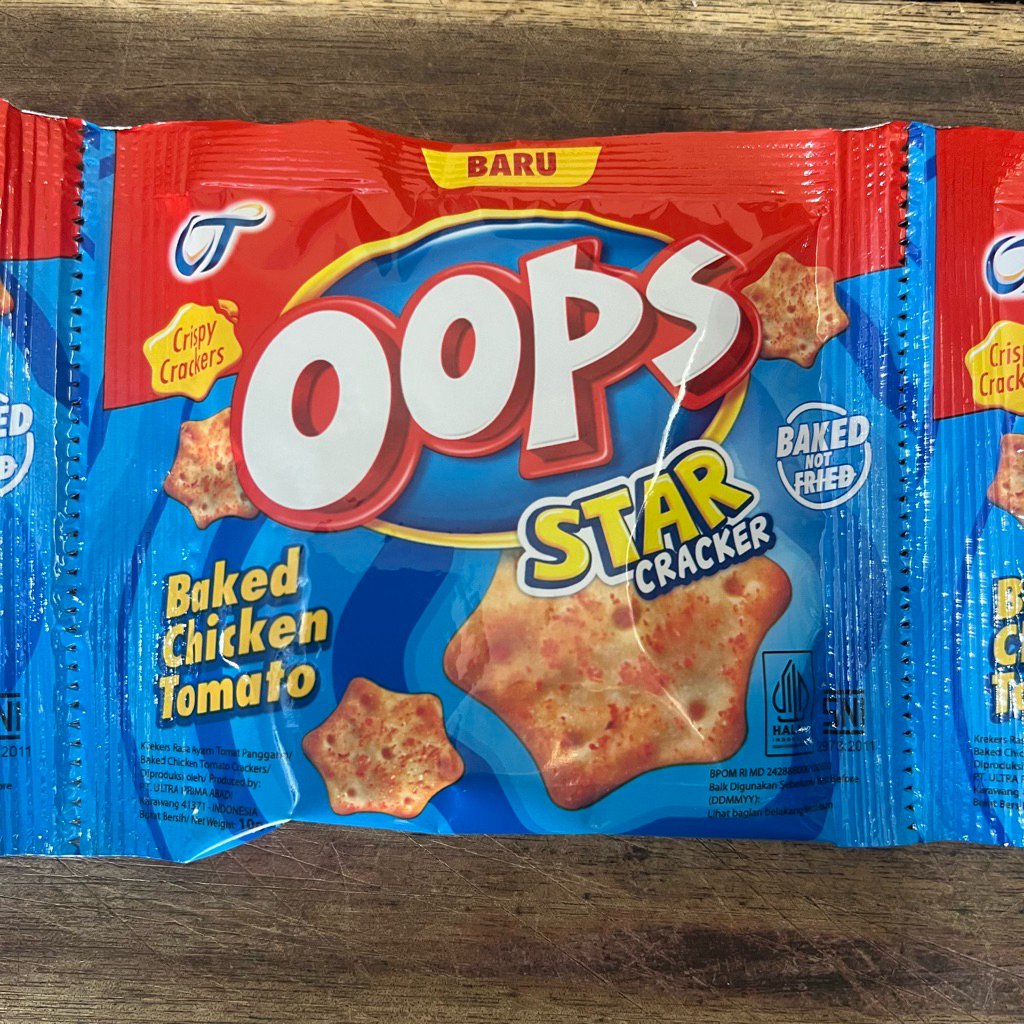 

Oops Star Cracker BAKED CHICKEN TOMATO / ROASTER SWEET CORN 1 Renceng 10 Pcs - Ayam Tomat Panggang / Jagung Bakar Manis