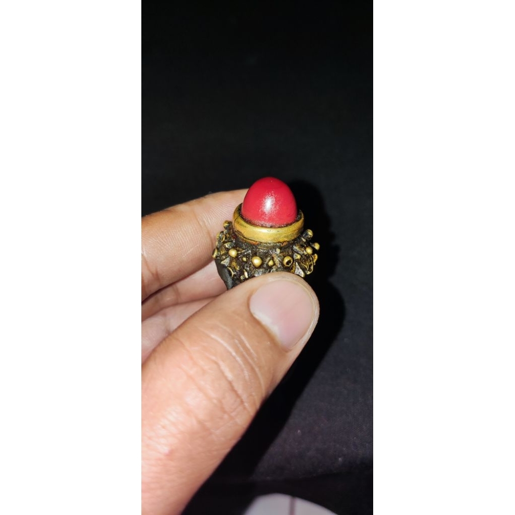 BATU AKIK DARAH SAKRAL