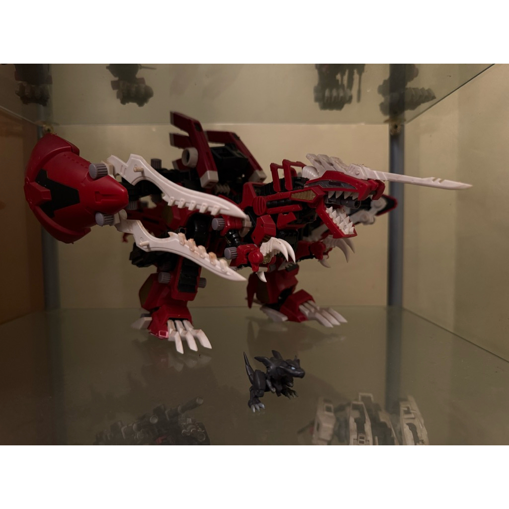 Zoids Geno Breaker Red HMM