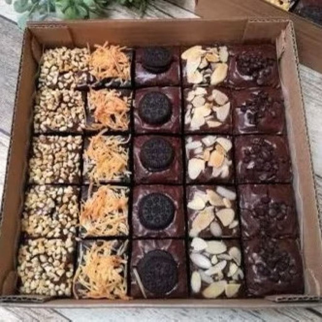 

Fudgy Brownies Mini / Brownies Sekat / Brownies Panggang Ukuran 20x10cm Fresh Home Made