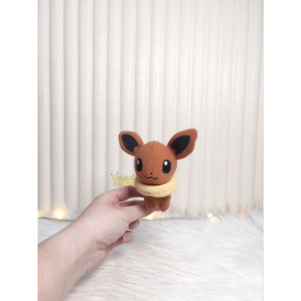 Gantungan Pokemon Eevee Pokedoll 2012 - Pokemon Center