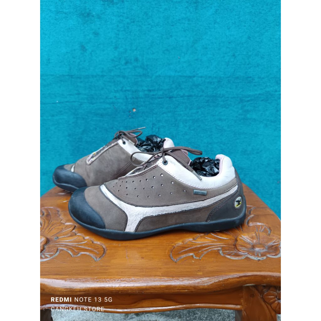 Salewa size 39 up 40 insole 25cm sepatu outdoor, sepatu gunung, sepatu hiking, sepatu trail running,