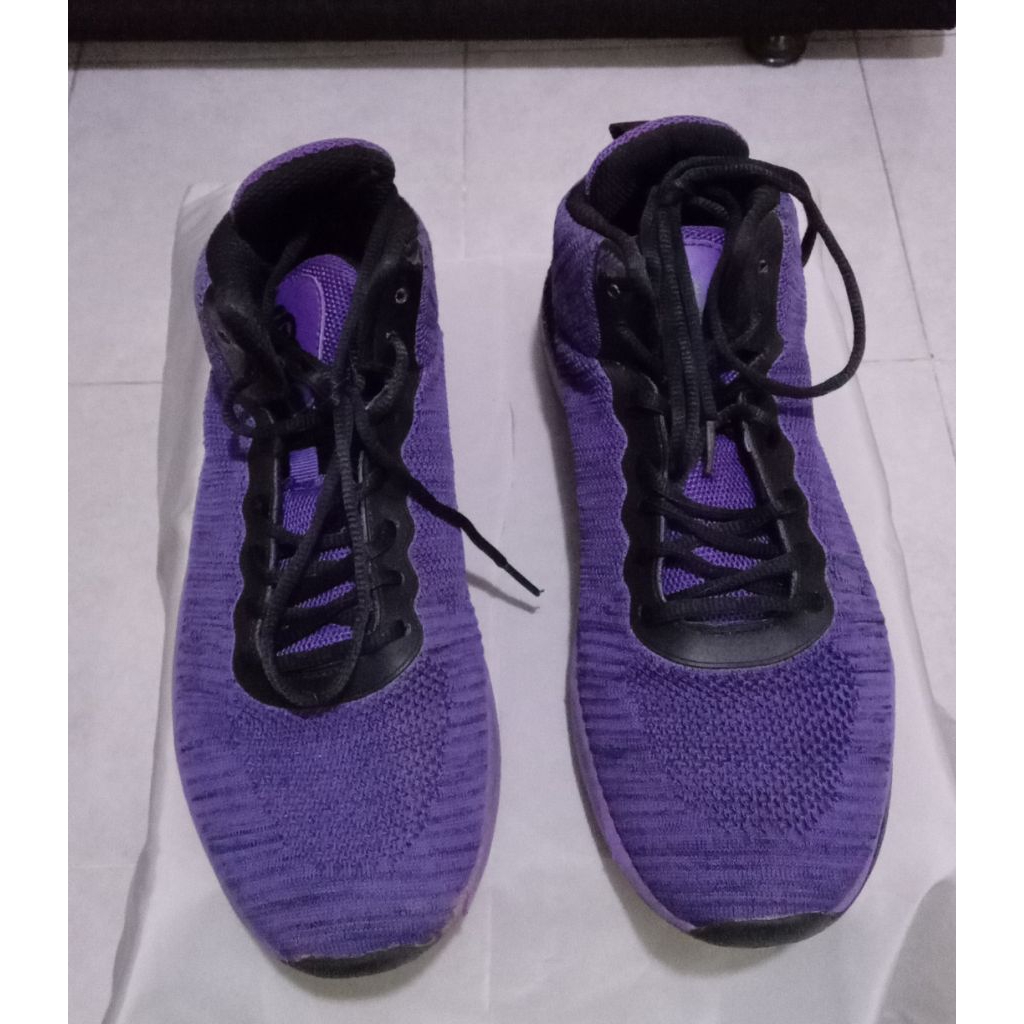PRELOVED SEPATU SPORT BALLERBRO