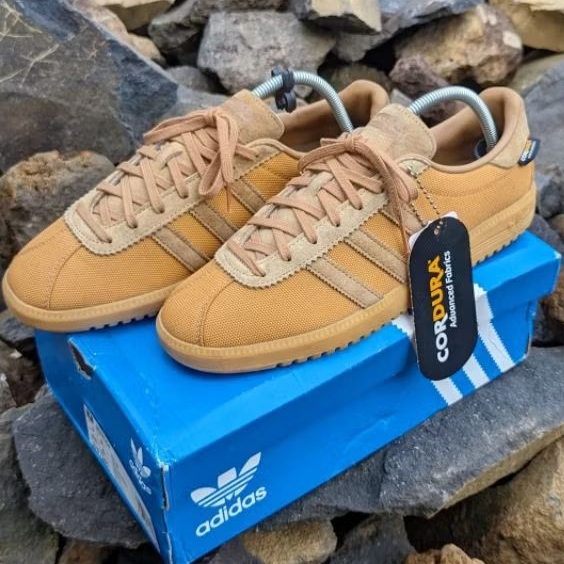 SEPATU CASUAL ADIDAS BERMUDA ORIGINAL SECOND