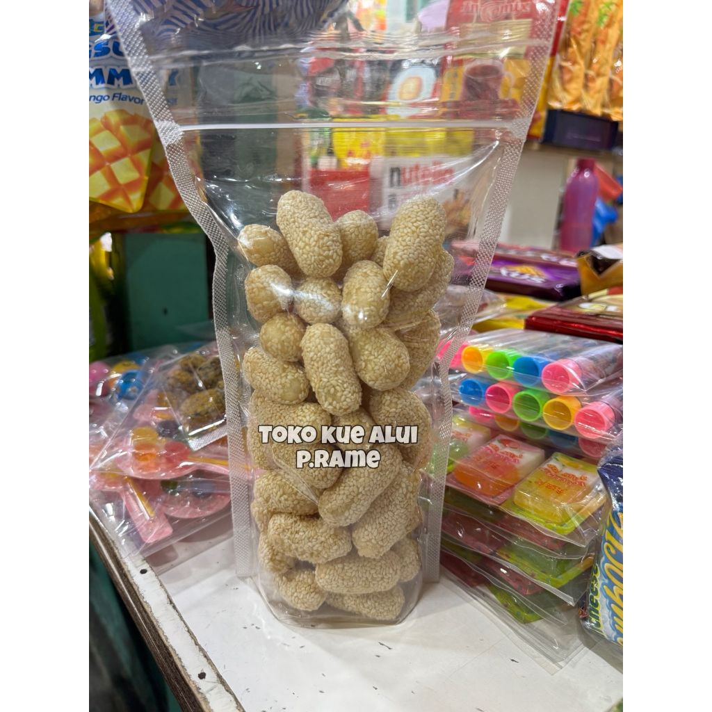 

Cemilan Wijen Manis / Mualau Lauhue / Tai Kucing Wijen (250 Gram)