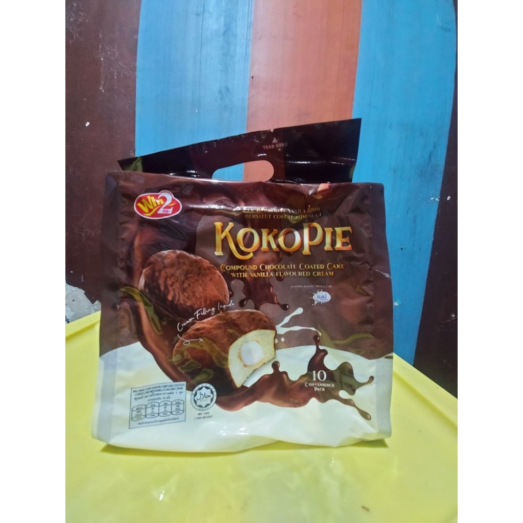 

Win2 KokoPie isi 10 Win2 Koko Pie Compound Chocolate Coated Cake with Vanilla Cream