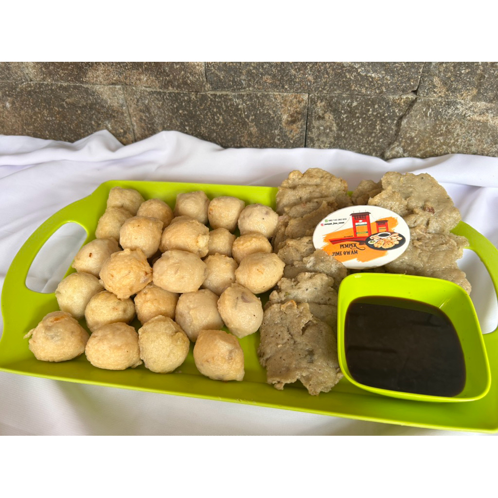 

Pempek adaan jime owam