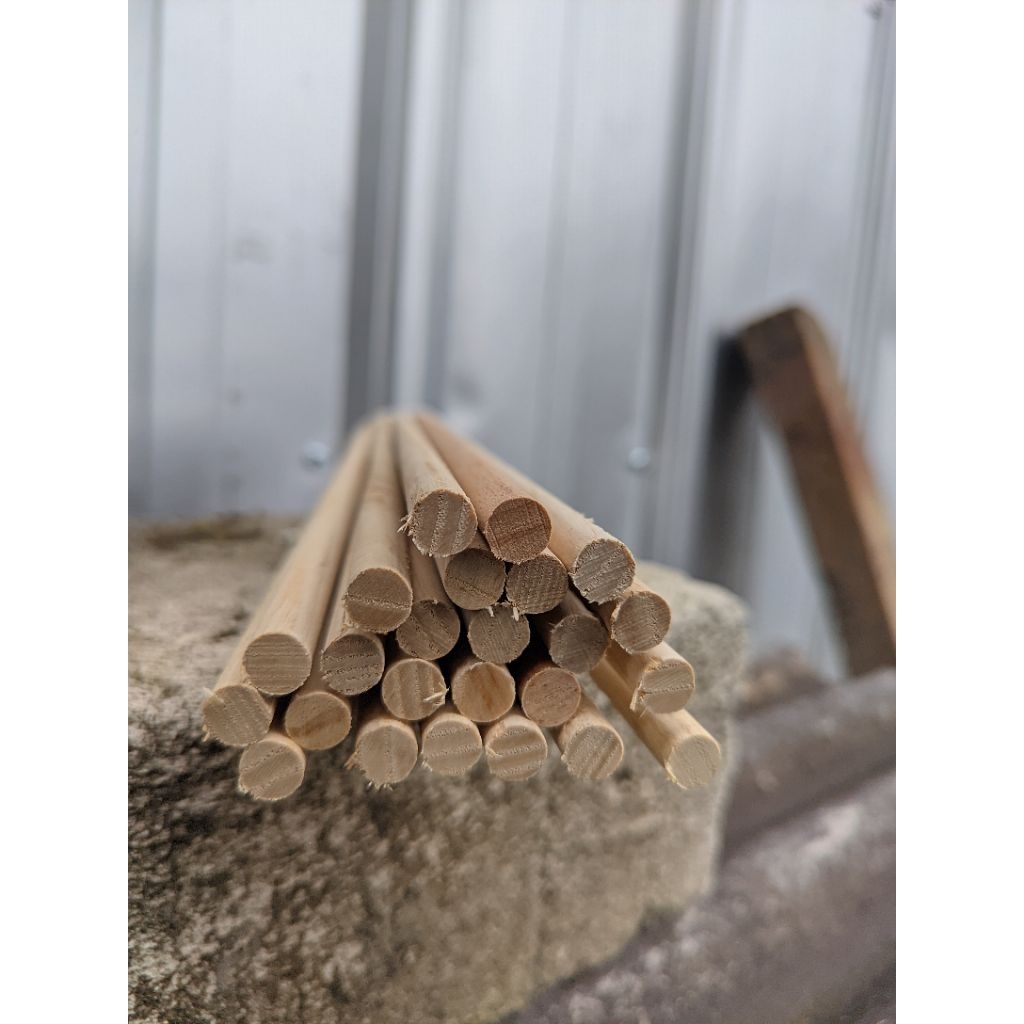 Dowel kayu 10mm panjang 60cm (Isi 10 pcs)