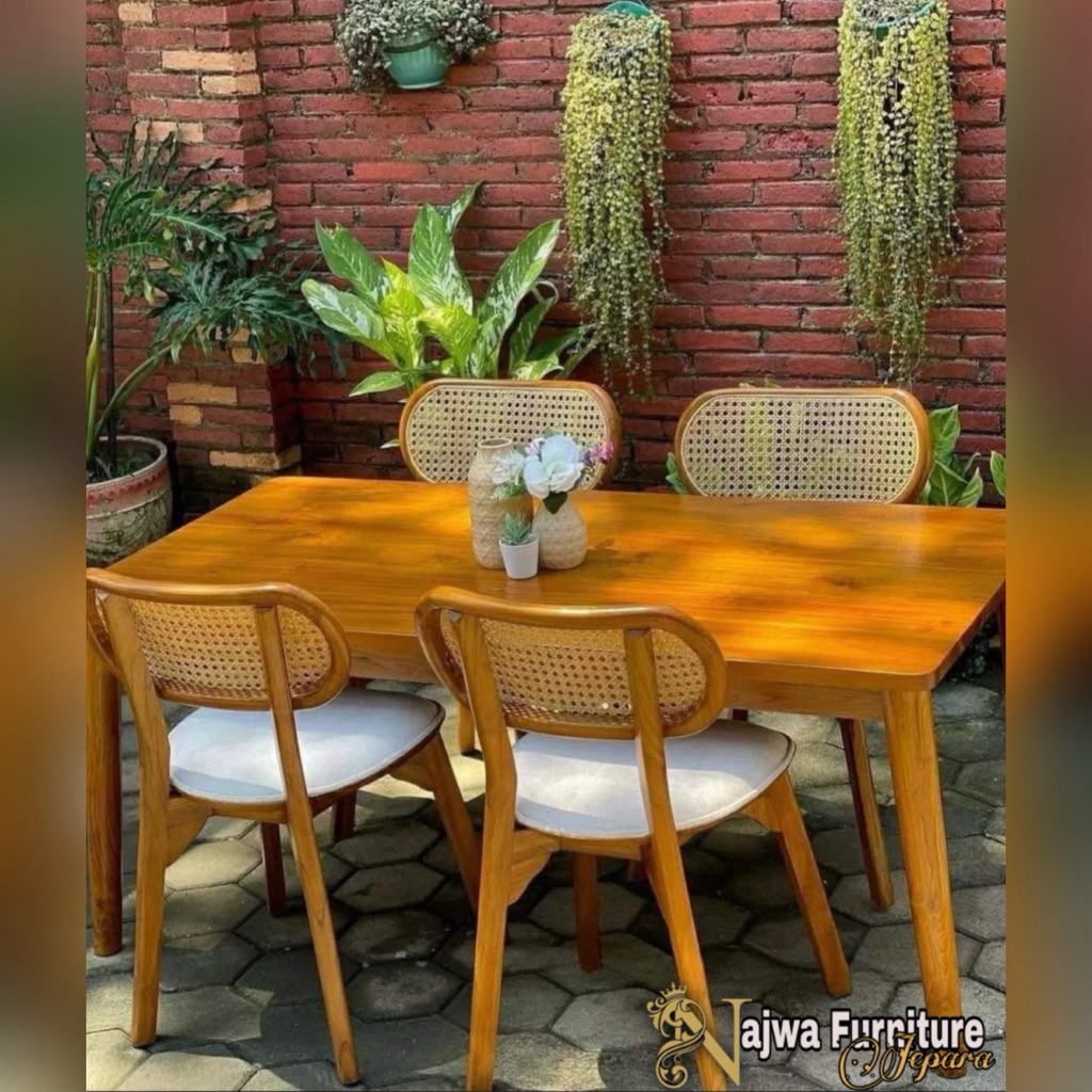 MEJA MAKAN JATI KURSI MAKAN MOTIF ROTAN SET KURSI MAKAN JATI MODERN( real pict )