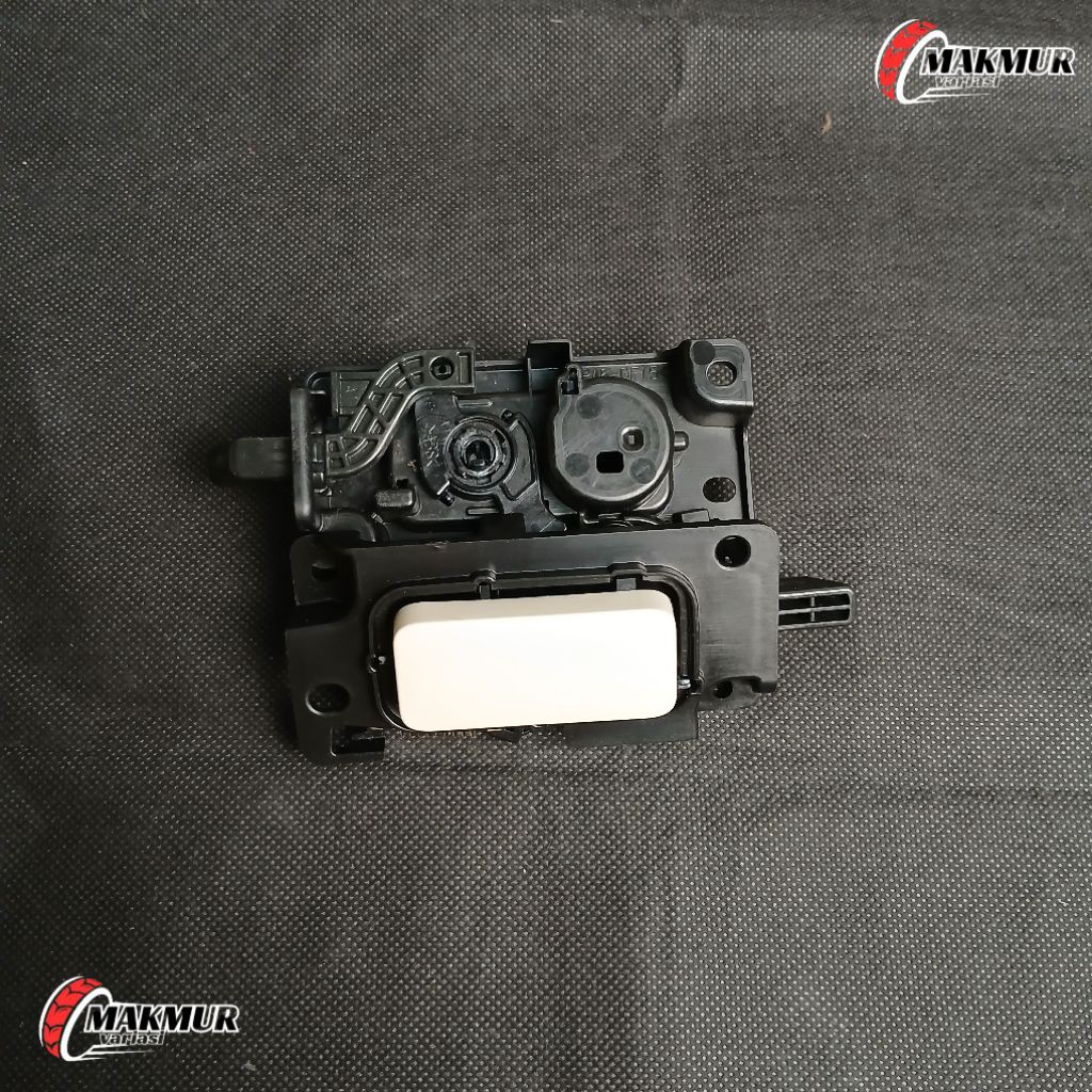 Handle laci dashboard Innova original