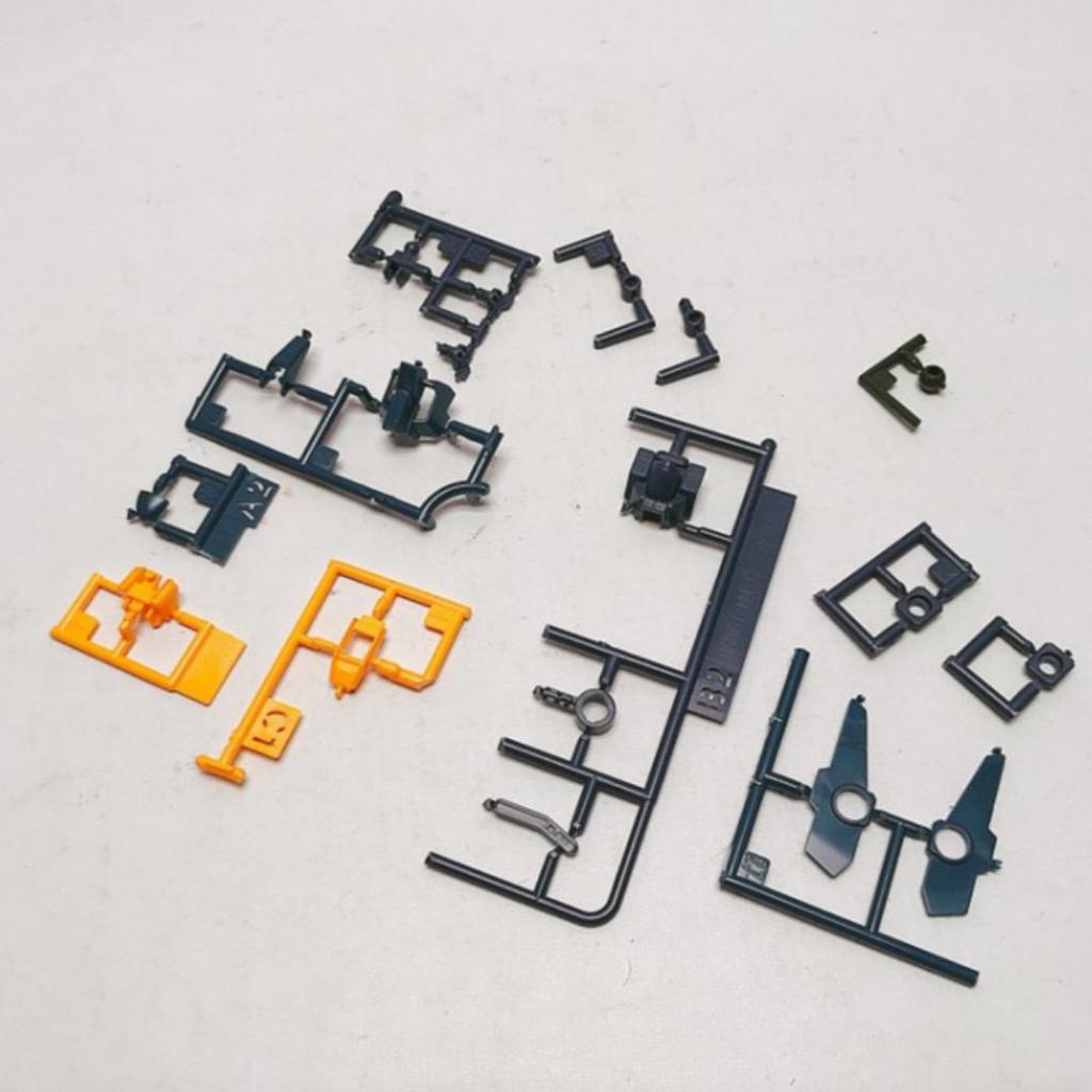 XFS HG 1:144 model kit Hazel II Part Body