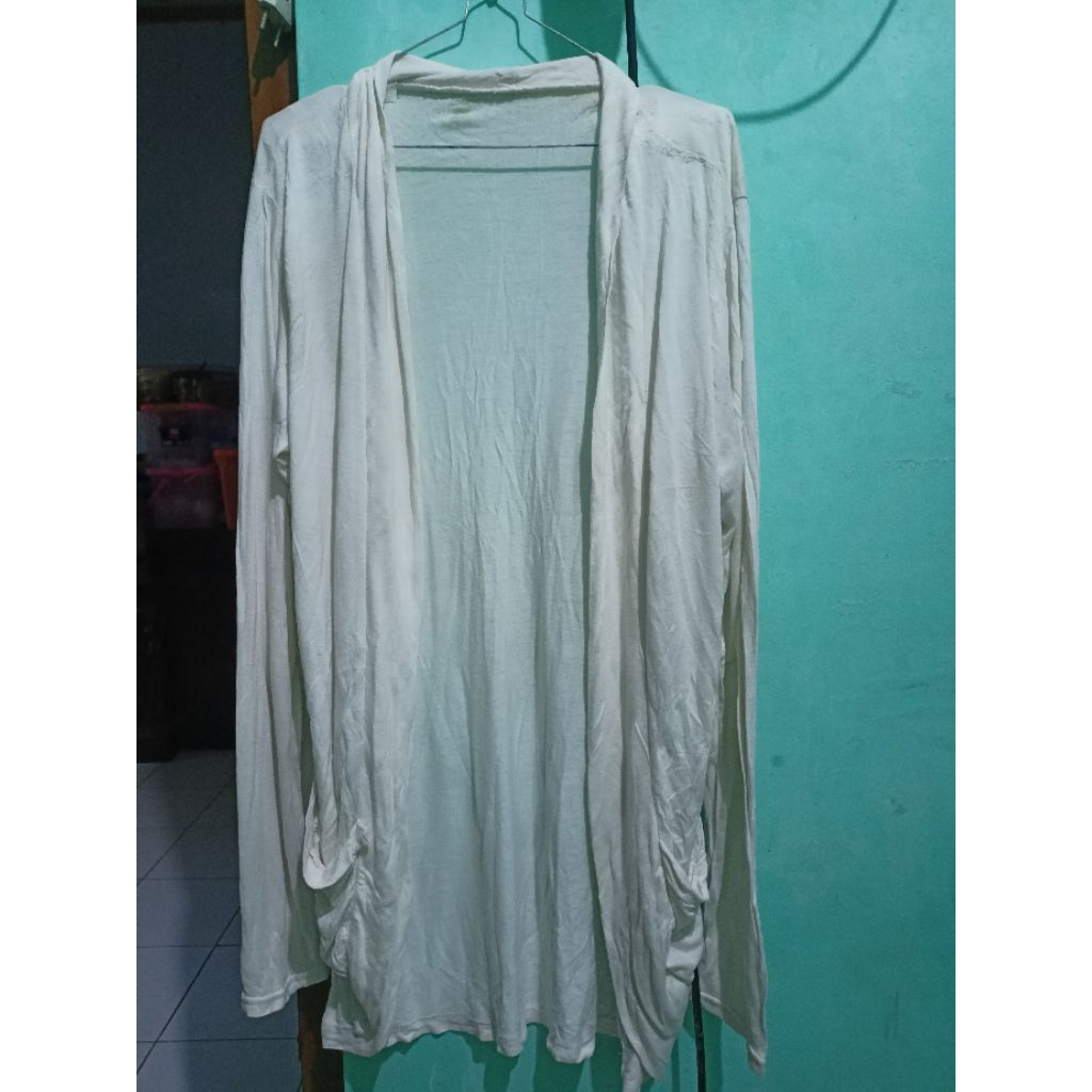 PRELOVED cardigan panjang putih