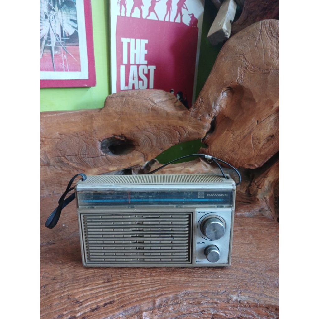 Radio Antik Merk Cawang