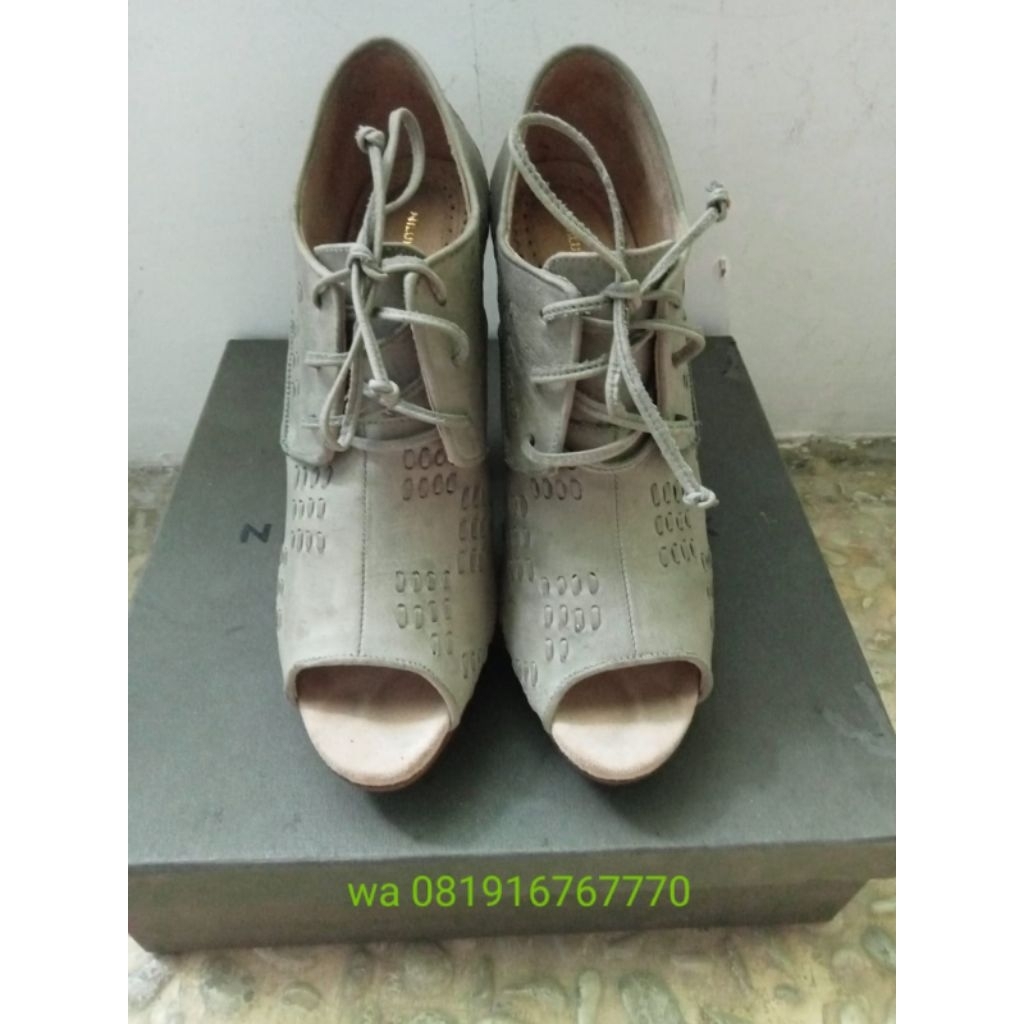 Ankle boots pumps heels Niluh Djelantik