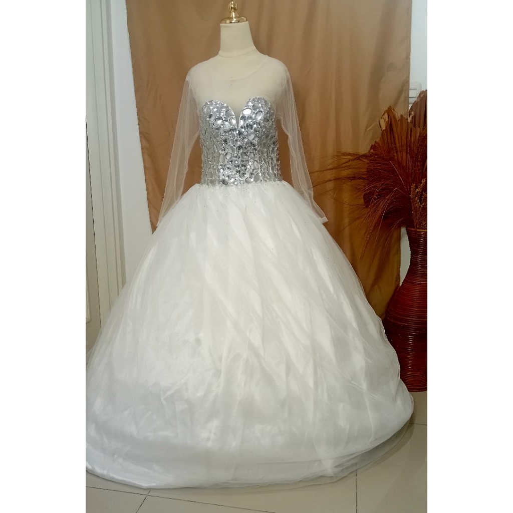 sewa gaun pengantin- sewa wedding dress-sewa baju pengantin