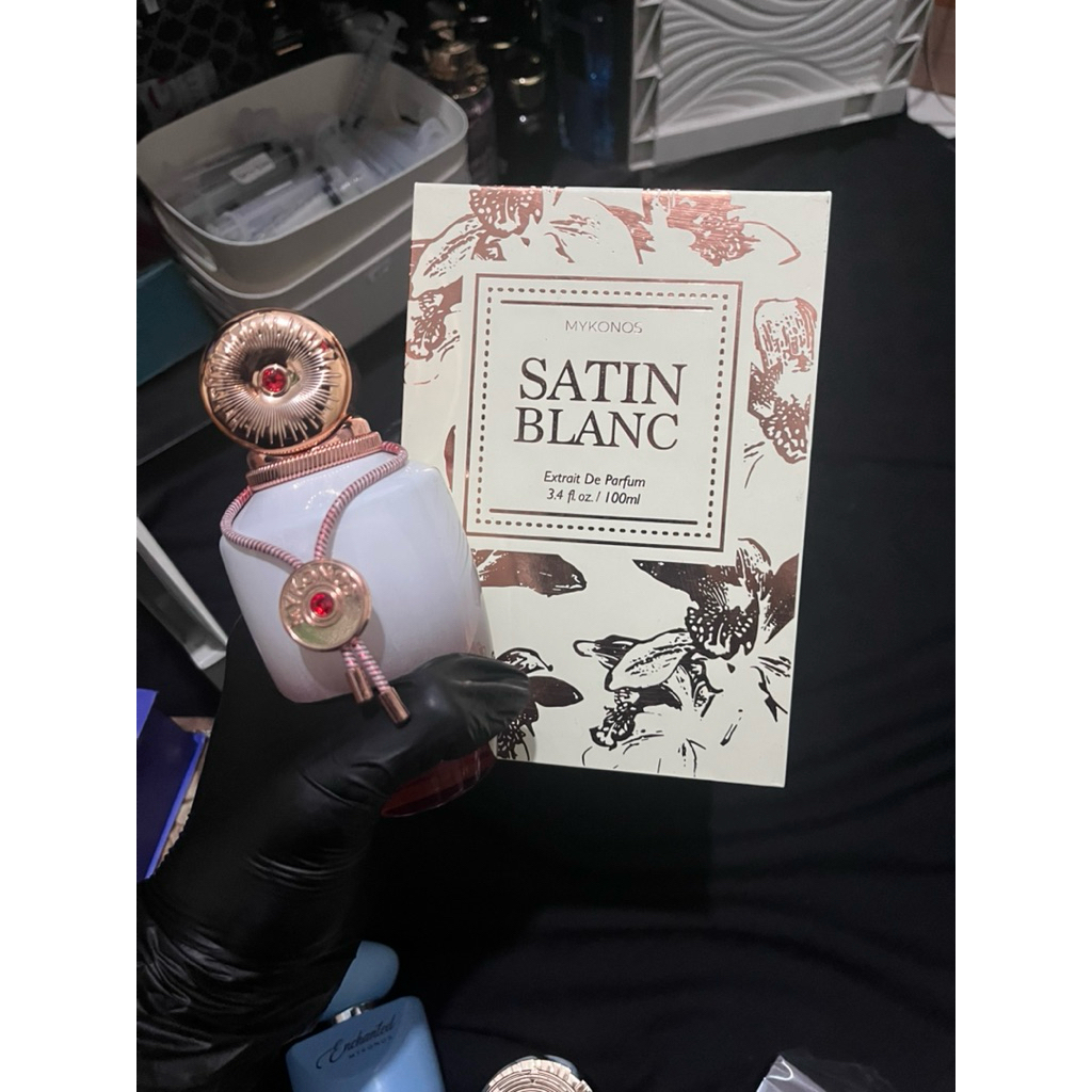 Decant Mykonos Satin Blanc