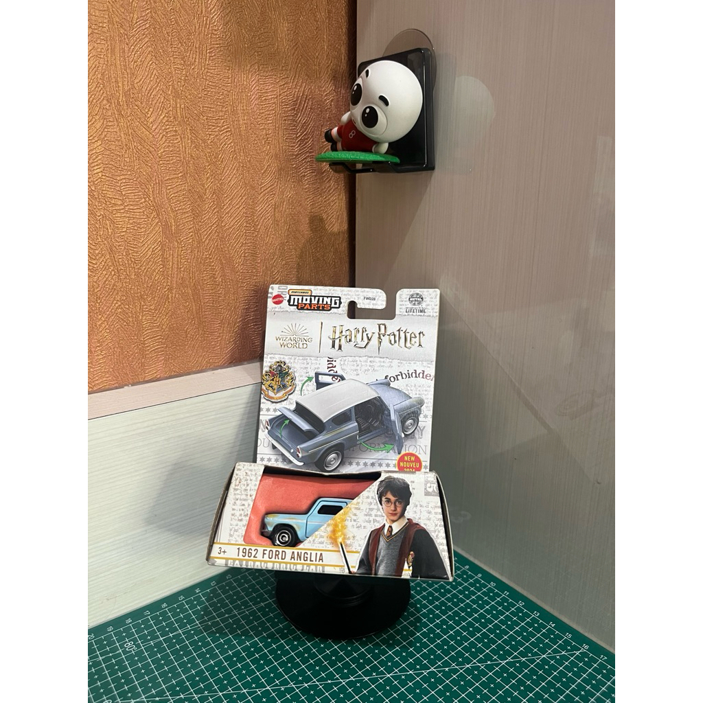 Matchbox - Ford Anglia Harry Potter Moving Parts