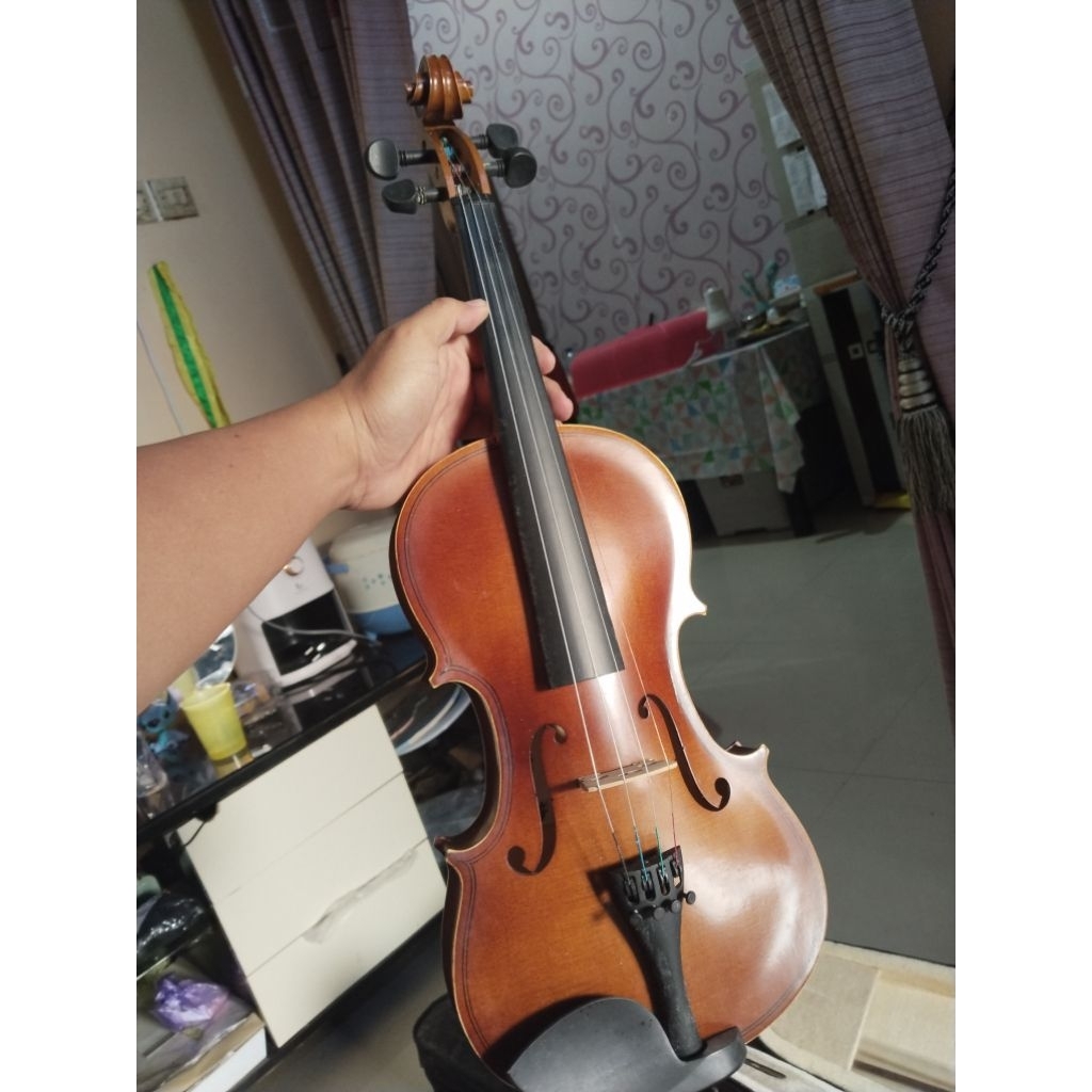 biola amstong 4/4 second