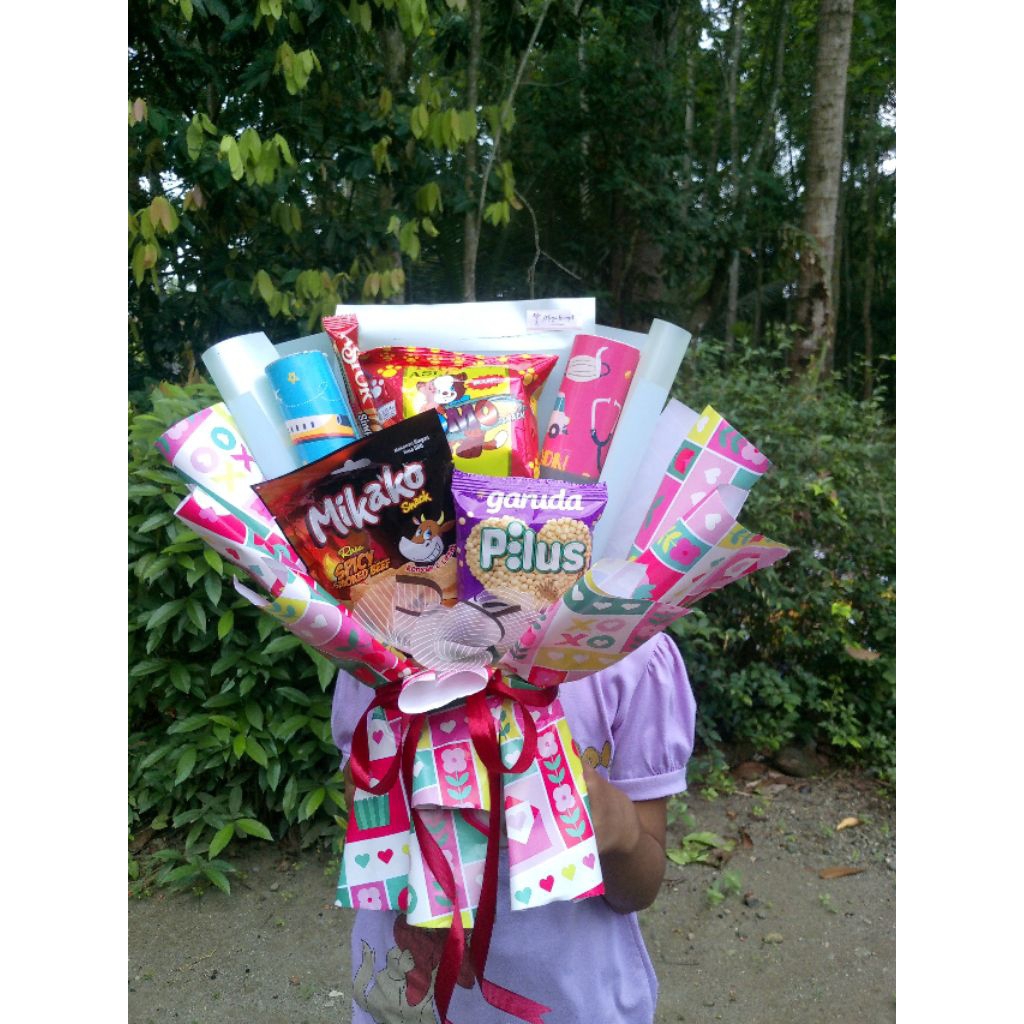 

Buket Snack + Buku | Kado Wisuda, Ulang Tahun, Anniversary