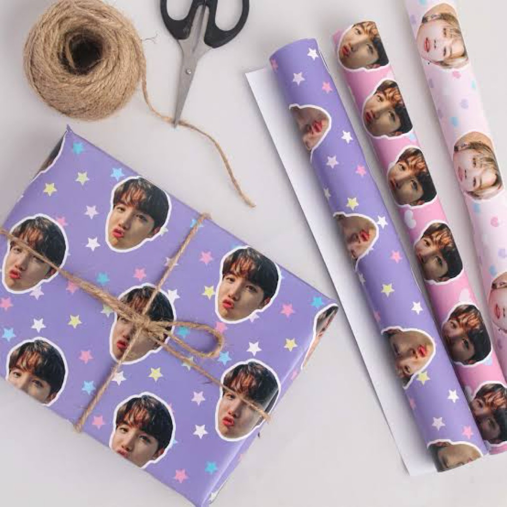 

Kertas Kado Custom Muka Wajah Aesthetic Bisa Tambah Tulisan/Kertas Kado murah