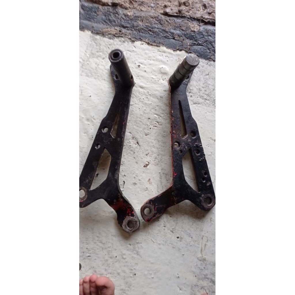 STEP FOOTSTEP DEPAN UB F1ZR F1Z FORCE1  COPOTAN