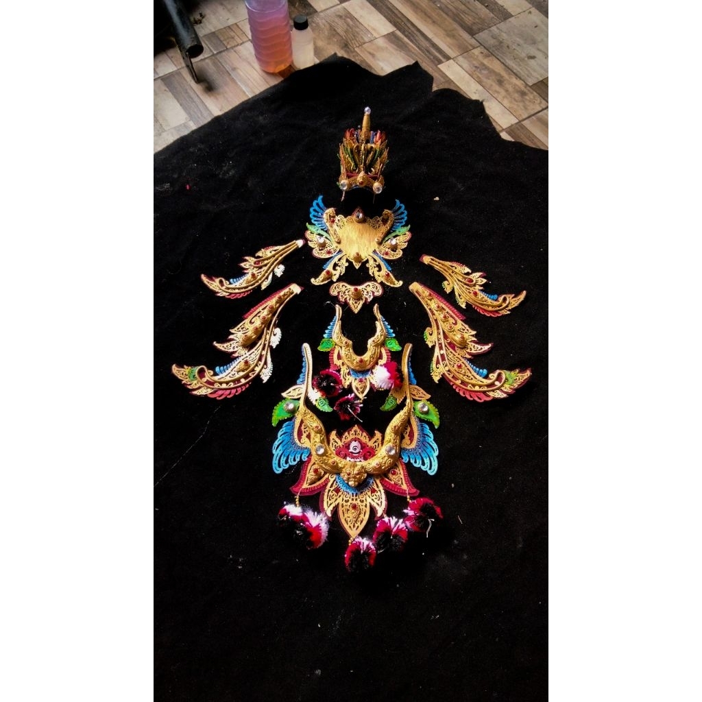 PERHIASAN PAYASAN LASER LAYANGAN JANGGAN