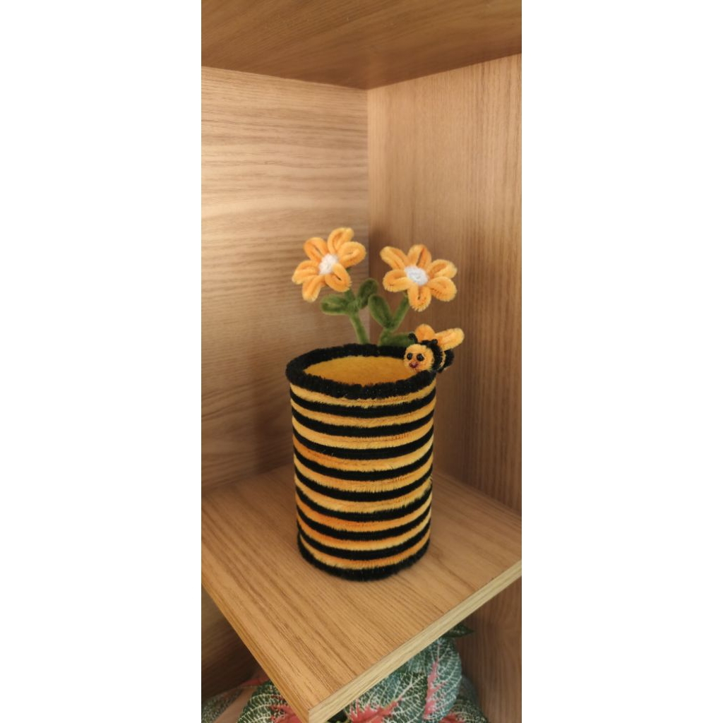 

Tempat pensil lapis kawat bulu // handmade