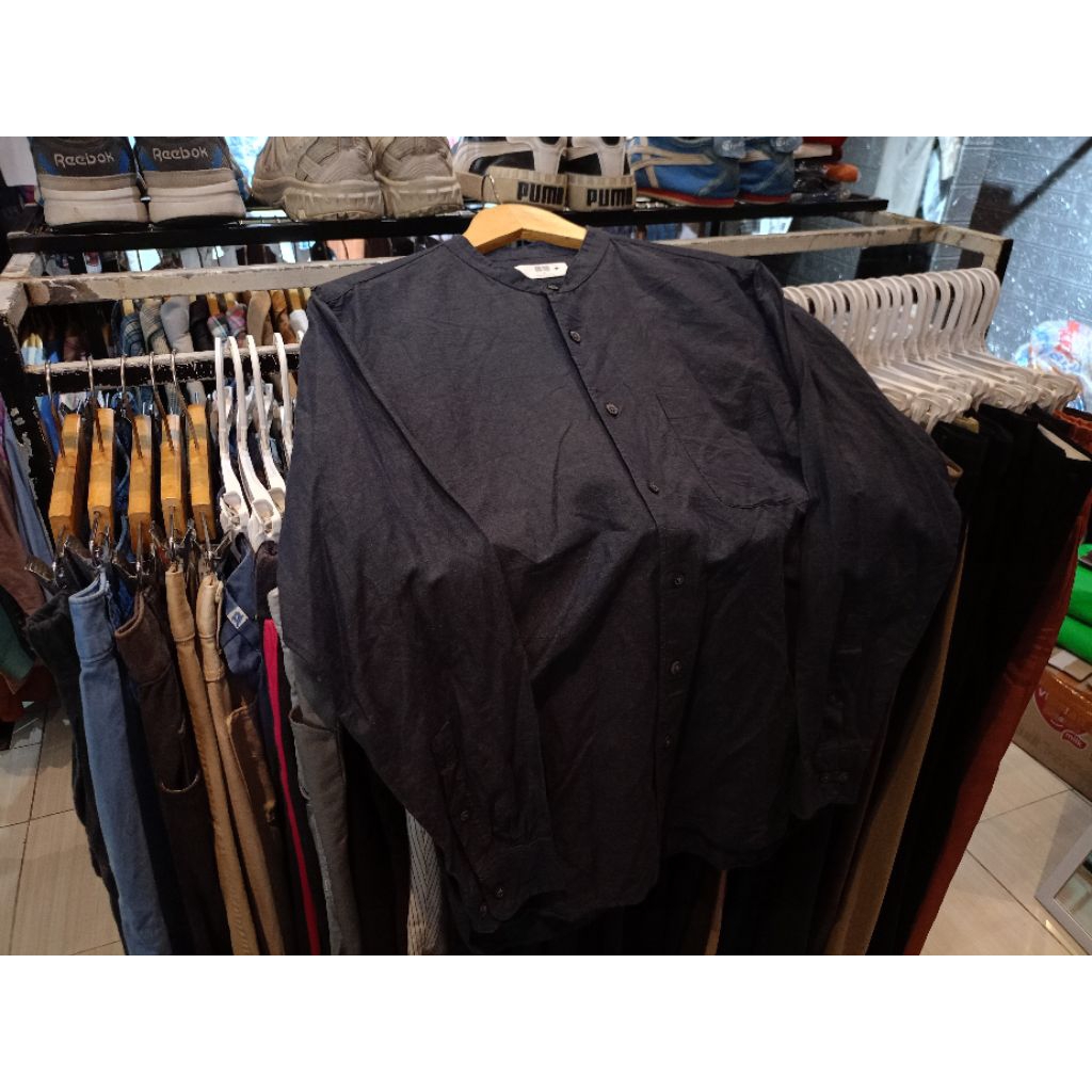 UNIQLO Kemeja Sanghai