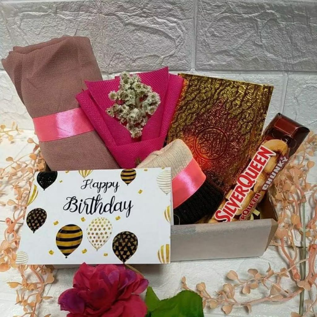 Hampers Ultah Cewek Hampers Ultah Wanita Kado Ultah Wanita Kado Ultah Cewek Hadiah Ultah Wanita Hadi