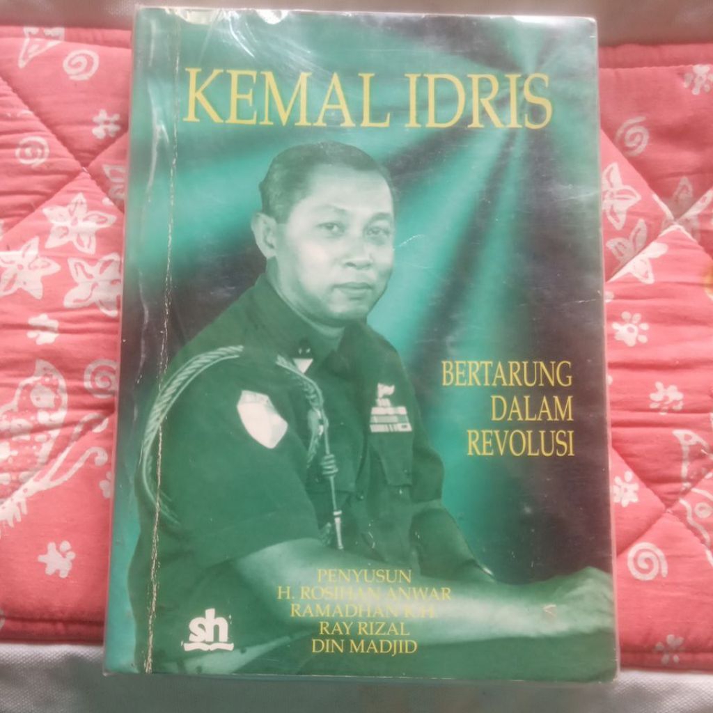Bertarung dalam Revolusi.