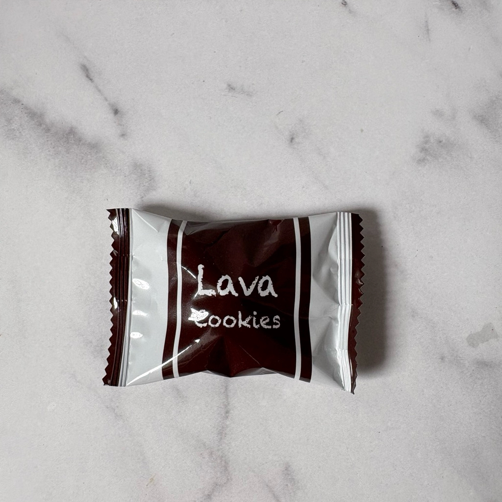 

Lava Bites-Crispy Cookies Matcha isi krim Strawberry