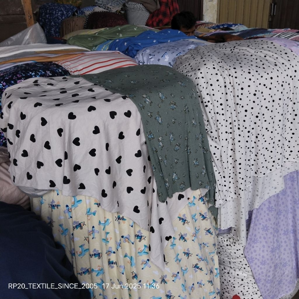 HARGA/0,5 M | KAIN KAOS KATUN MOTIF / KAIN KAOS MOTIF ANAK / BAHAN KAOS MOTIF KARAKTER / BAHAN KAOS