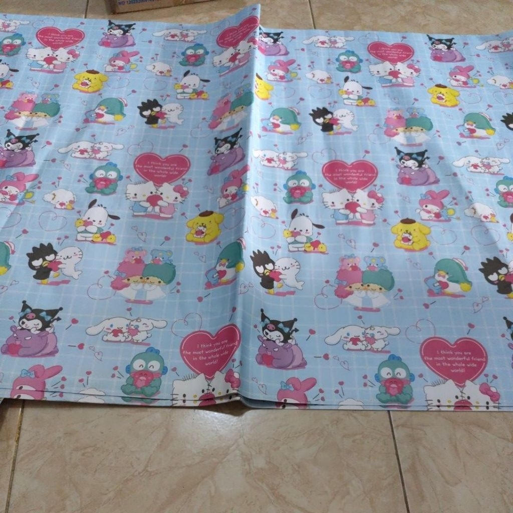 

kertas kado jumbo doff motif hello kitty sanrio 69x100