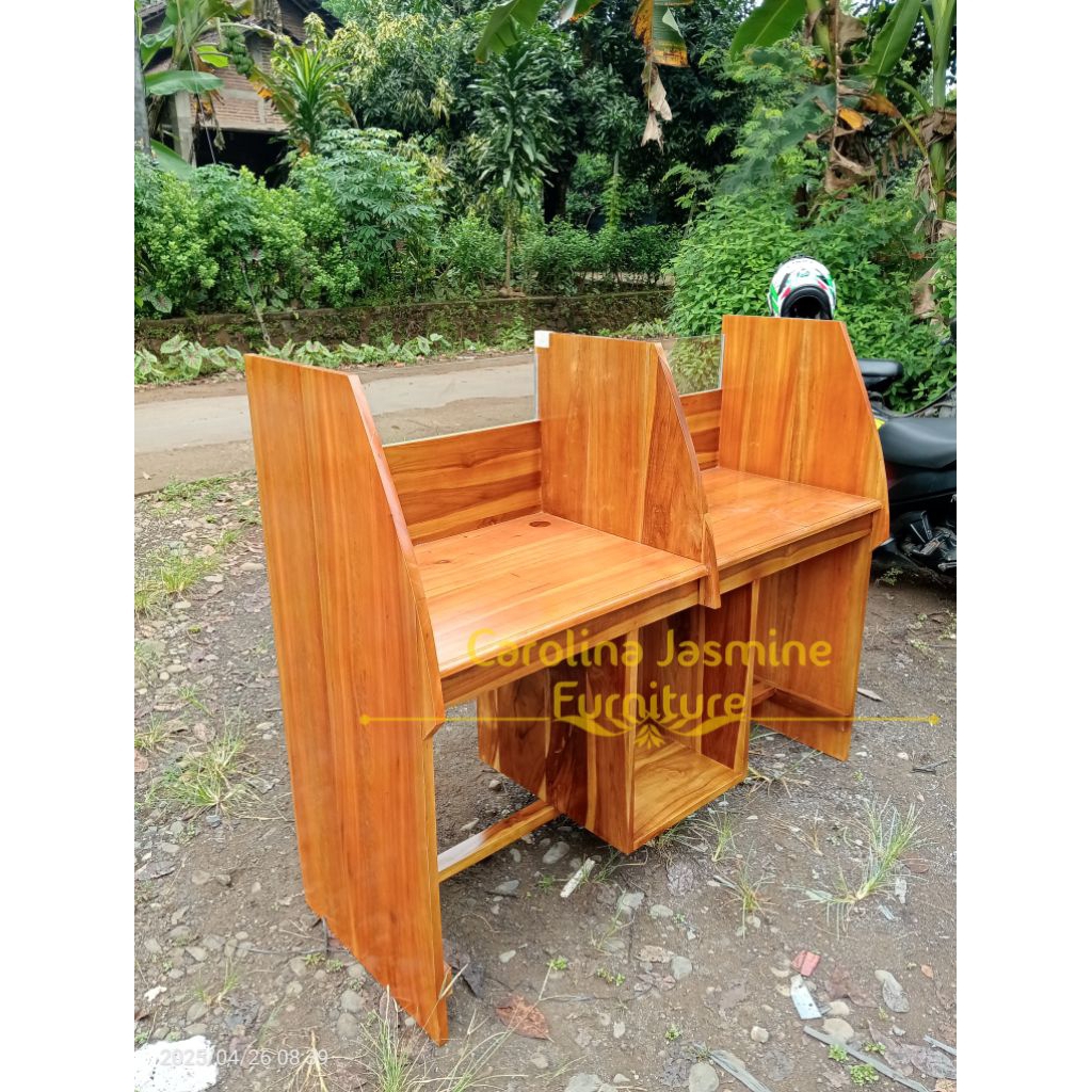 Meja lab komputer jati