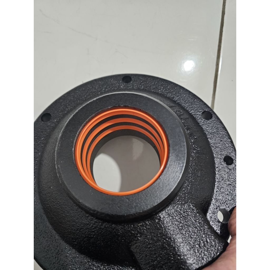 cup mangkok hidrolik dump truk titan