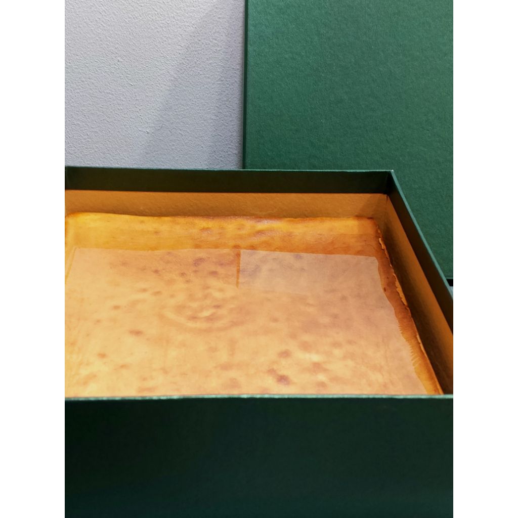 

Lapis Legit Original premium 22x22x7