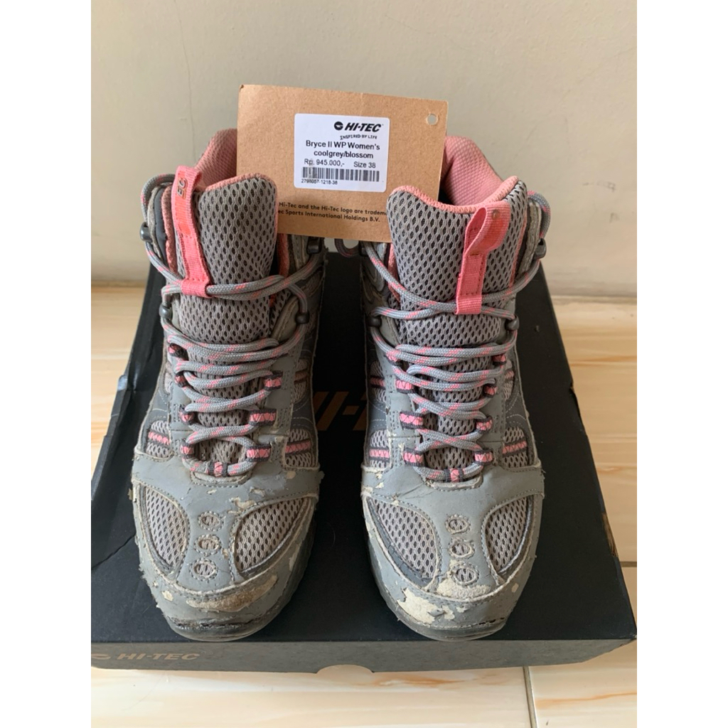 Hi-Tec BRYCE II WP WOMENS COOL GREY/BLOSSOM | Sepatu Hiking Wanita | Sepatu Gunung