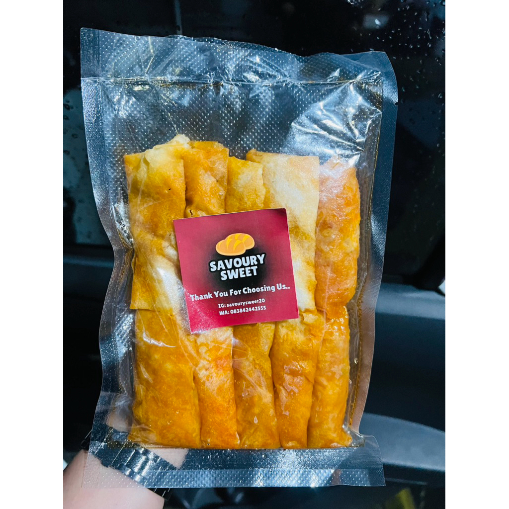 

Lumpia isi Ayam Pedas 10pcs/pack Termurah