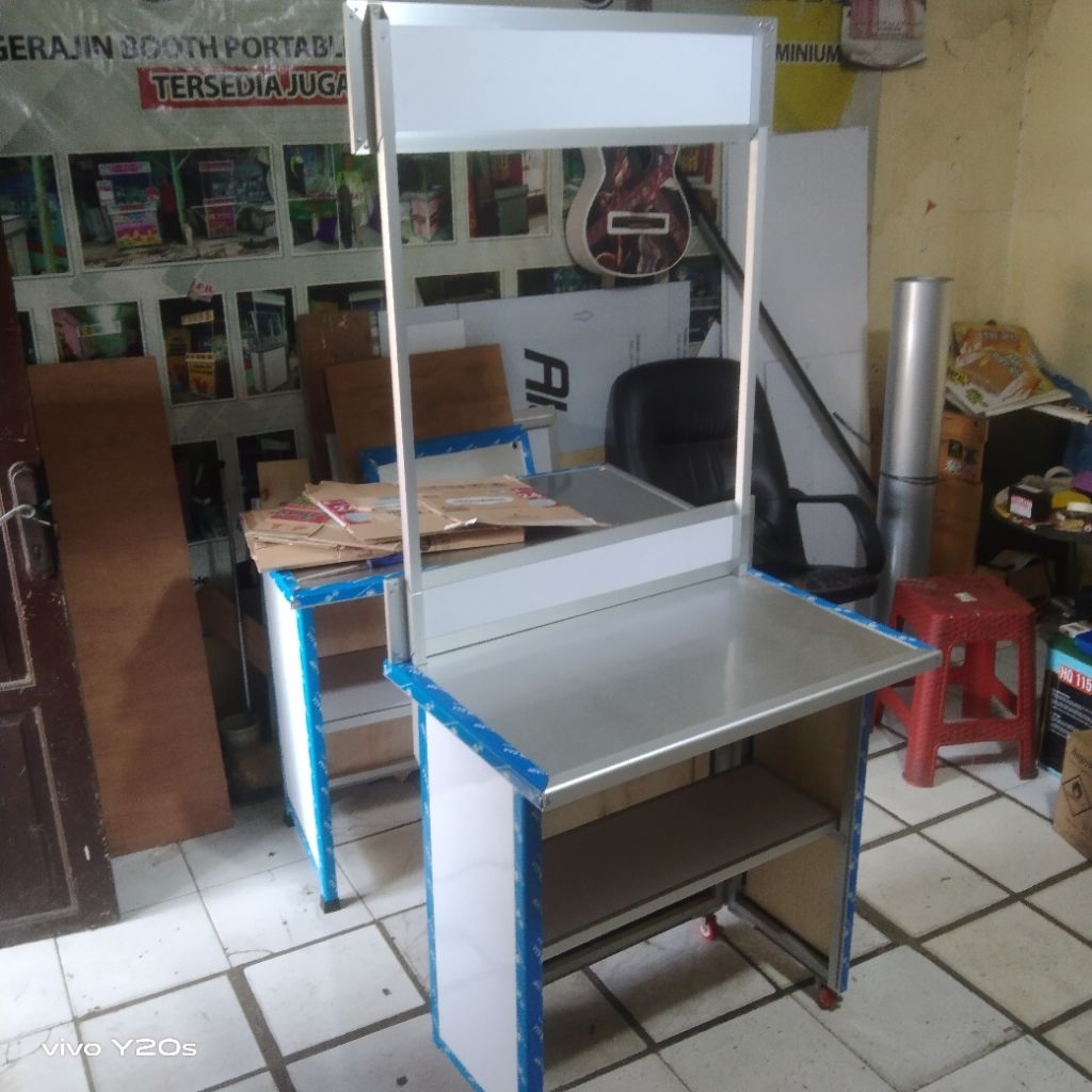 Booth Portable ukuran 80x50cm Roda