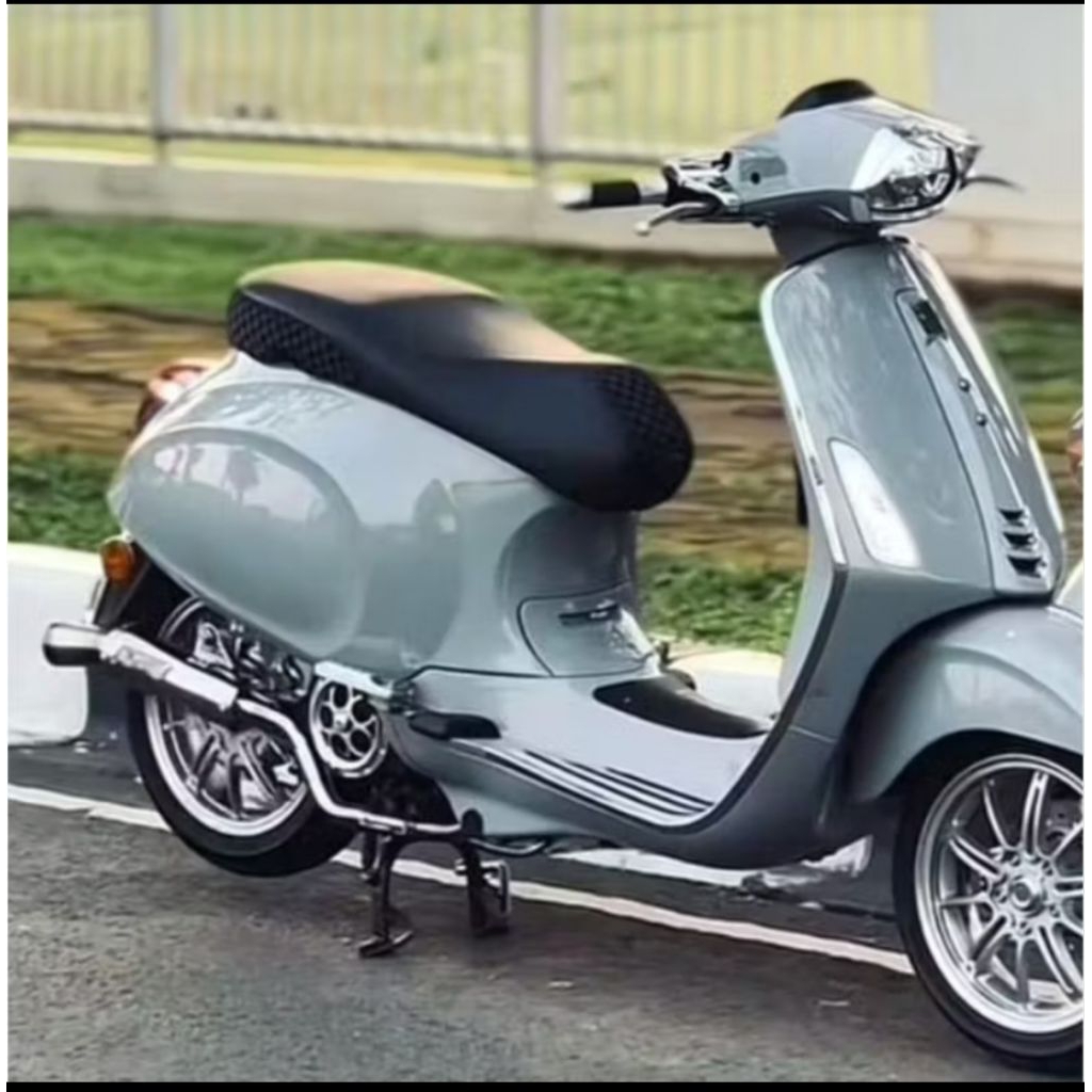 Sarung Cover Kulit Jok Motor Vespa Matic Sprint Primavera S Gts Lx Motif Catur Original