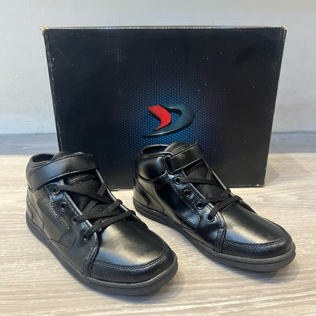 Delmora - Sepatu Sekolah Anak Kasual | Bieber Jr - Hitam